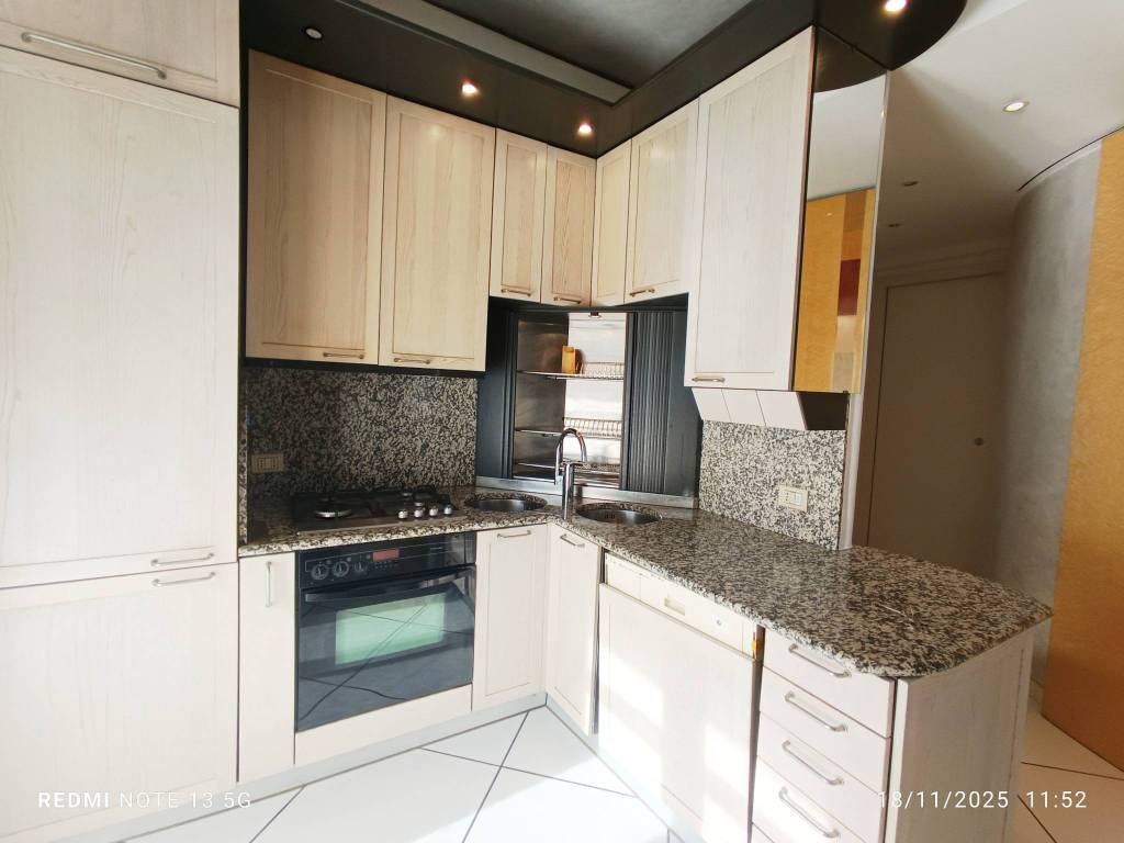Appartamento a Como in Viale Franklin Delano Roosevelt, 12 - Foto 4