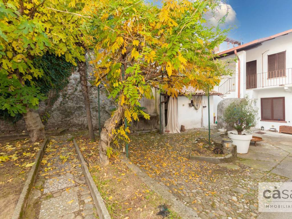 Rustico / casale a Gazzada schianno in Via Italia Libera, 50 - Foto 2