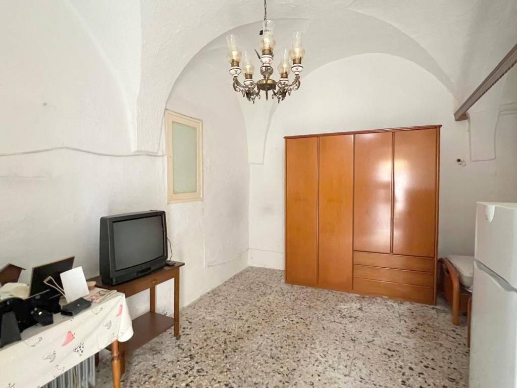 Casa indipendente a Ceglie messapica in Vico 4 Santoro Urgesi - Foto 2