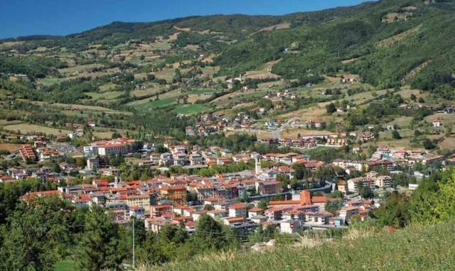 Terreno a Borgo val di taro in Via Alcide De Gasperi - Foto 4