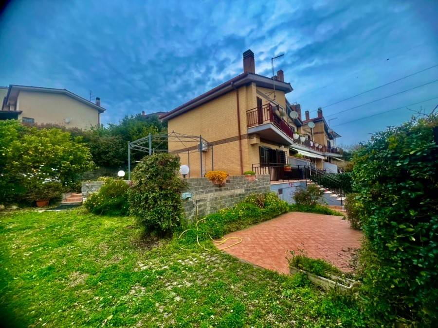 Villetta a schiera a Cerveteri in Via Niccolò Paganini - Foto 3