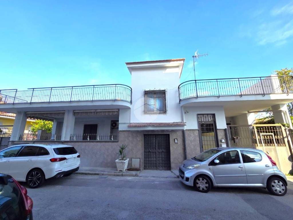 Villa a Casoria in Via Carioli benedetto Casoria, 4 - Foto 4