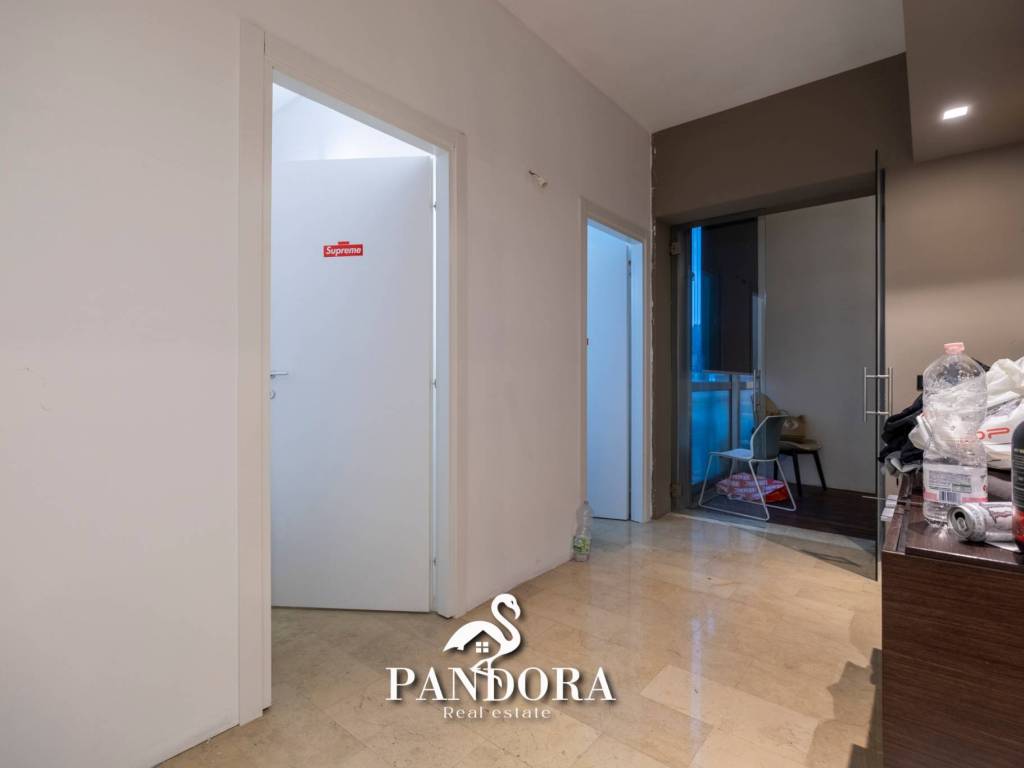 Appartamento a Gallarate in Piazza Giiovanni XXIII, 9 - Foto 2