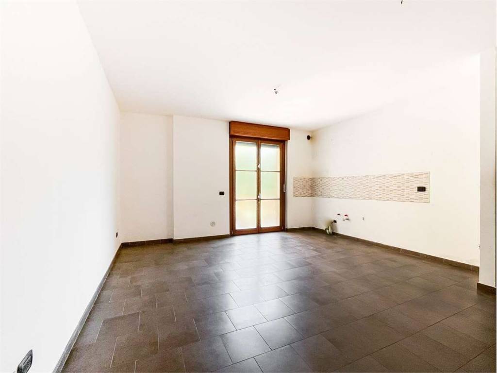 Appartamento a Somma lombardo in Via Visconti - Foto 5