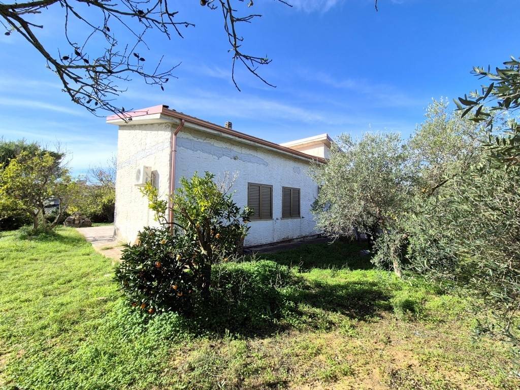 Villa a Carbonia in Via San Giuseppe - Foto 2