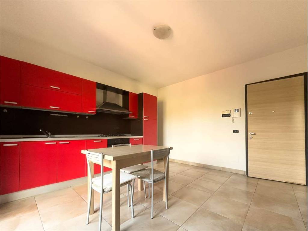 Appartamento a Somma lombardo in Via Visconti , 29 - Foto 5