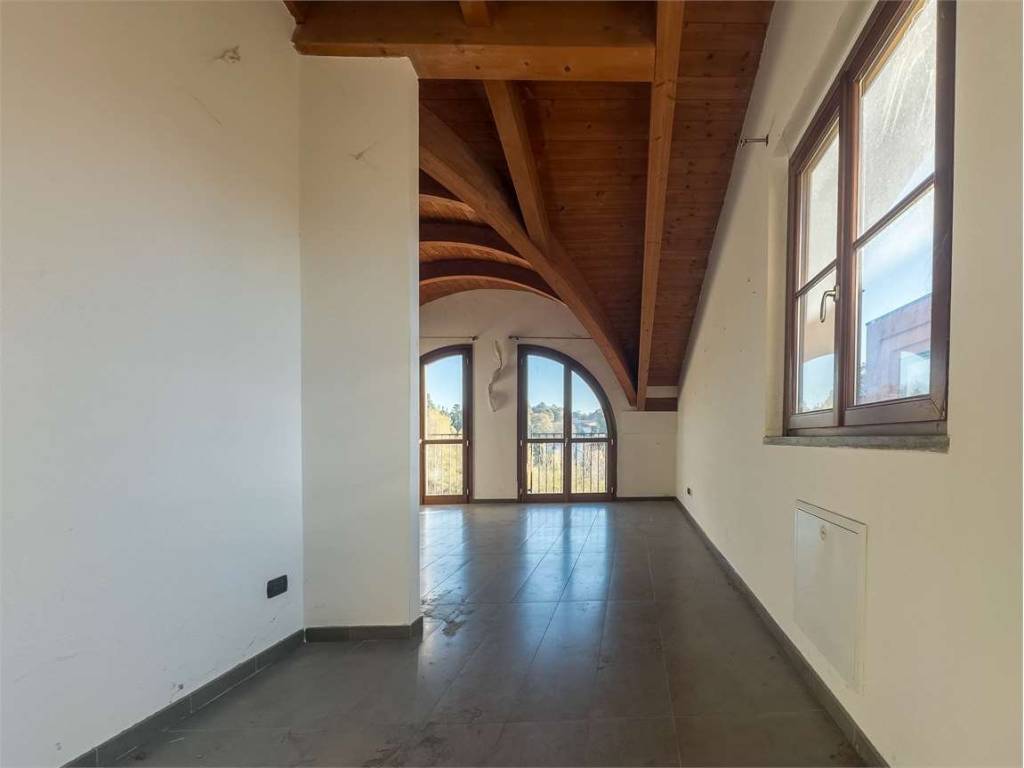 Appartamento a Somma lombardo in Via Visconti, 29 - Foto 4