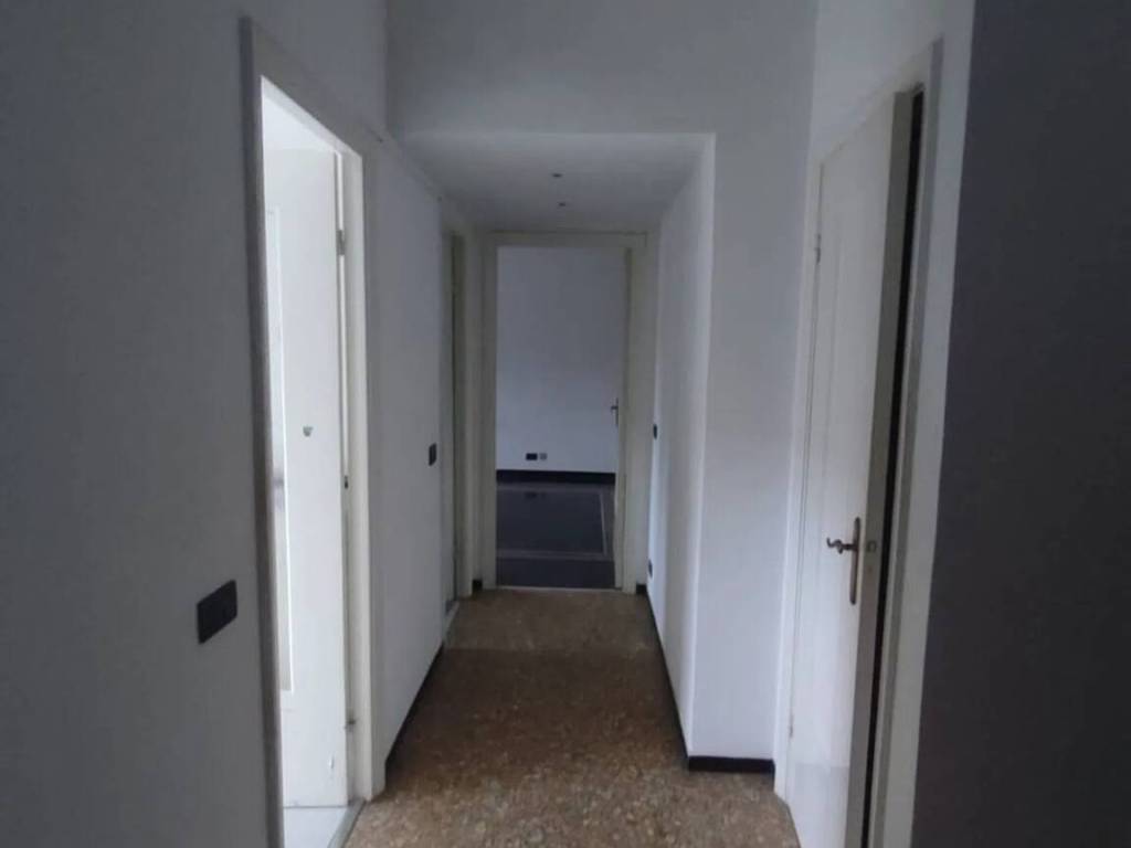 Appartamento a Genova in Via Ausonia, 28 - Foto 4