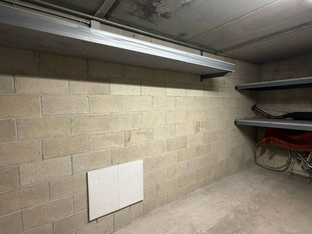 Box / garage a Saronno in Via Leonardo da Vinci, 42 - Foto 4