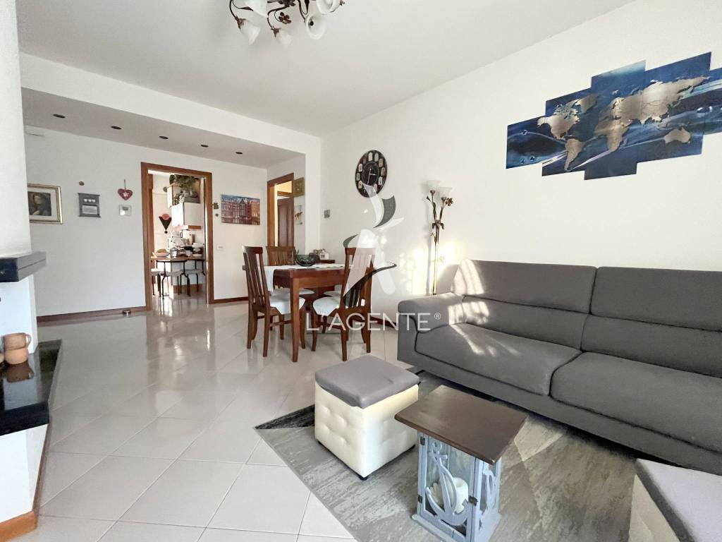 Appartamento a Mirano in Via Cesare Battisti - Foto 2