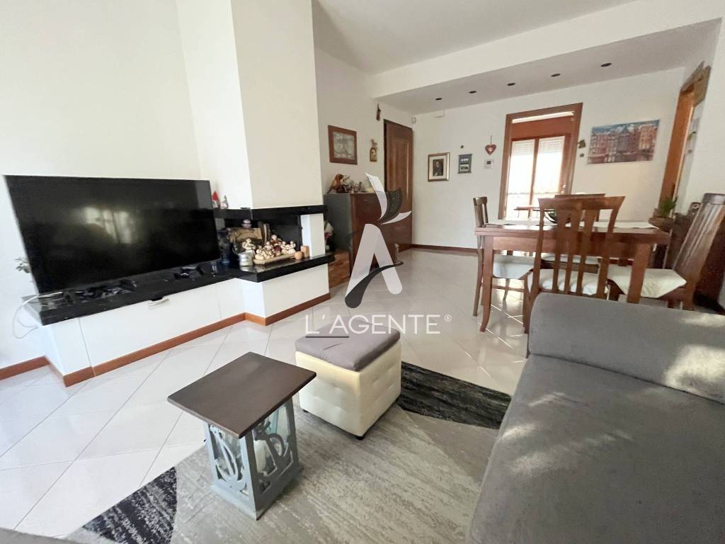 Appartamento a Mirano in Via Cesare Battisti - Foto 3