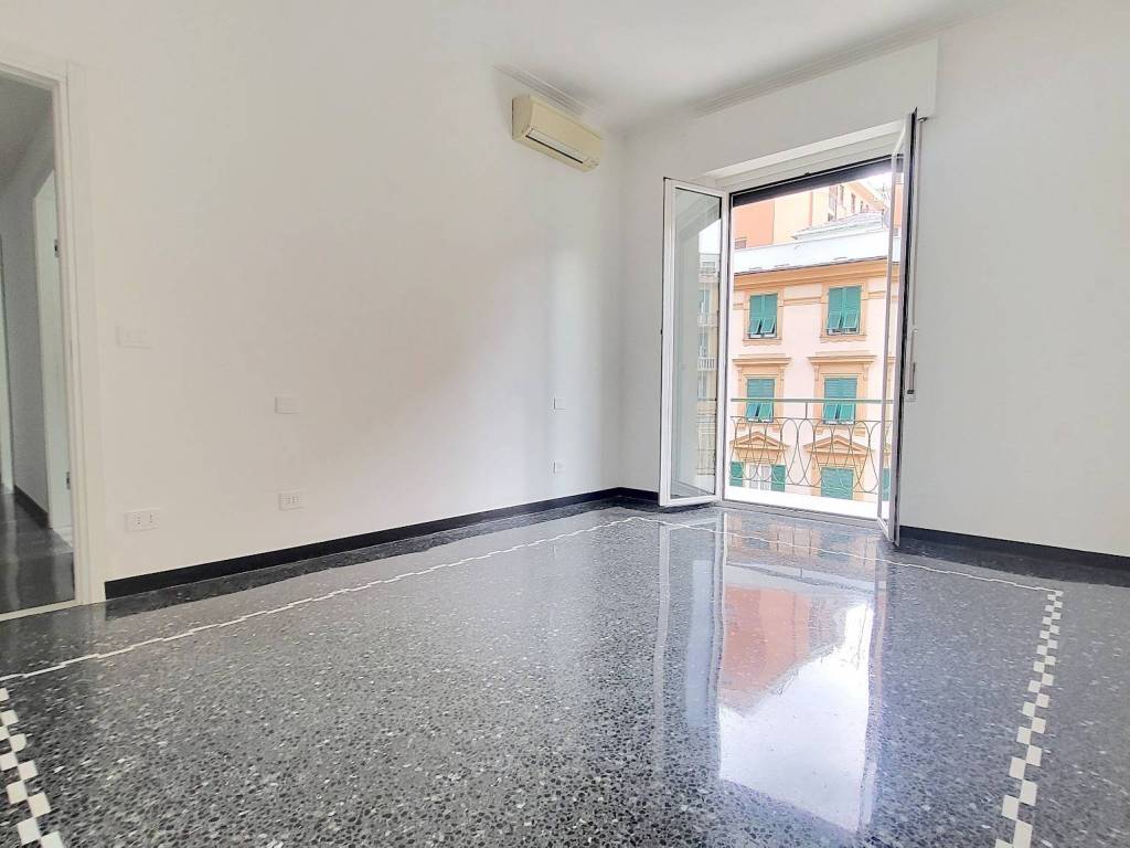 Palazzo / stabile a Genova in Via Pisa, 2 - Foto 2