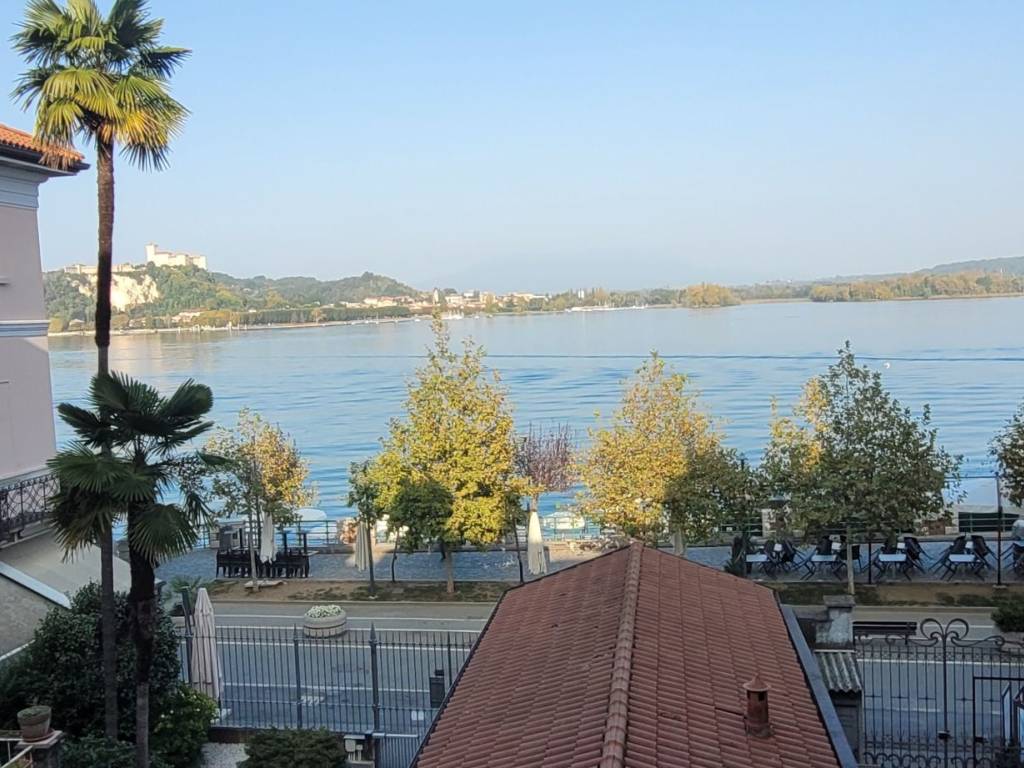 Appartamento a Arona in Via Camillo Benso di Cavour - Foto 2