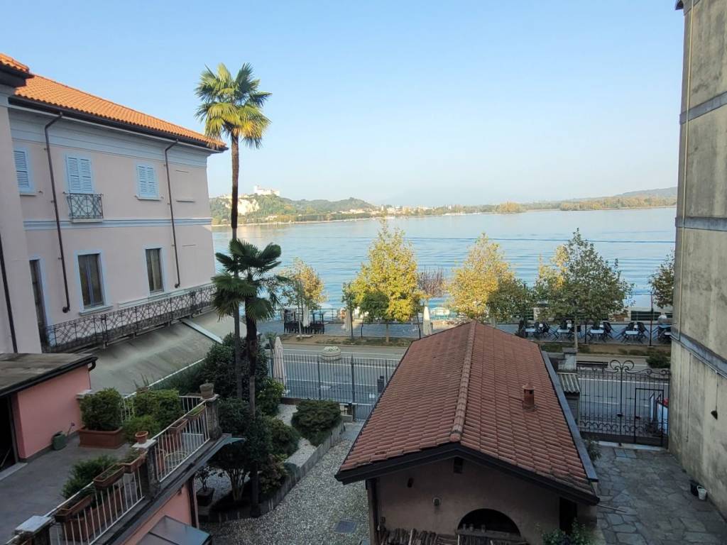 Appartamento a Arona in Via Camillo Benso di Cavour - Foto 3