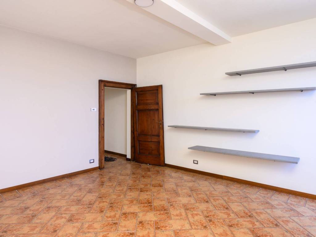 Appartamento a Arona in Via Camillo Benso di Cavour - Foto 5