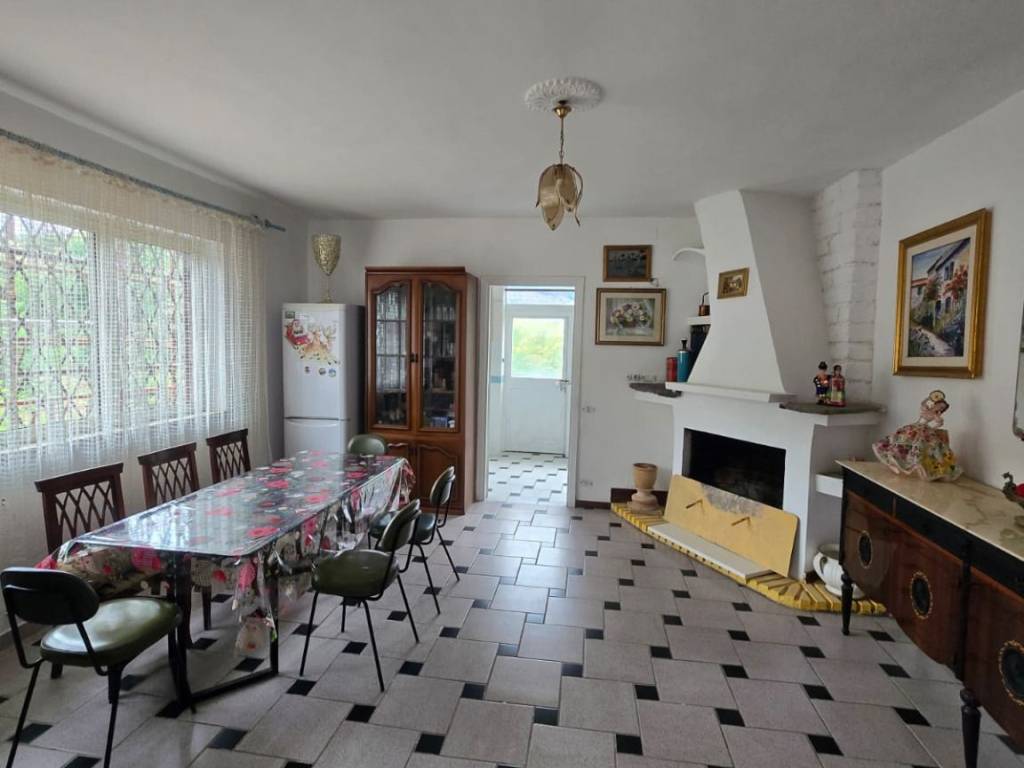 Appartamento a Castelnuovo di porto in Via di Valle Ioro - Foto 4
