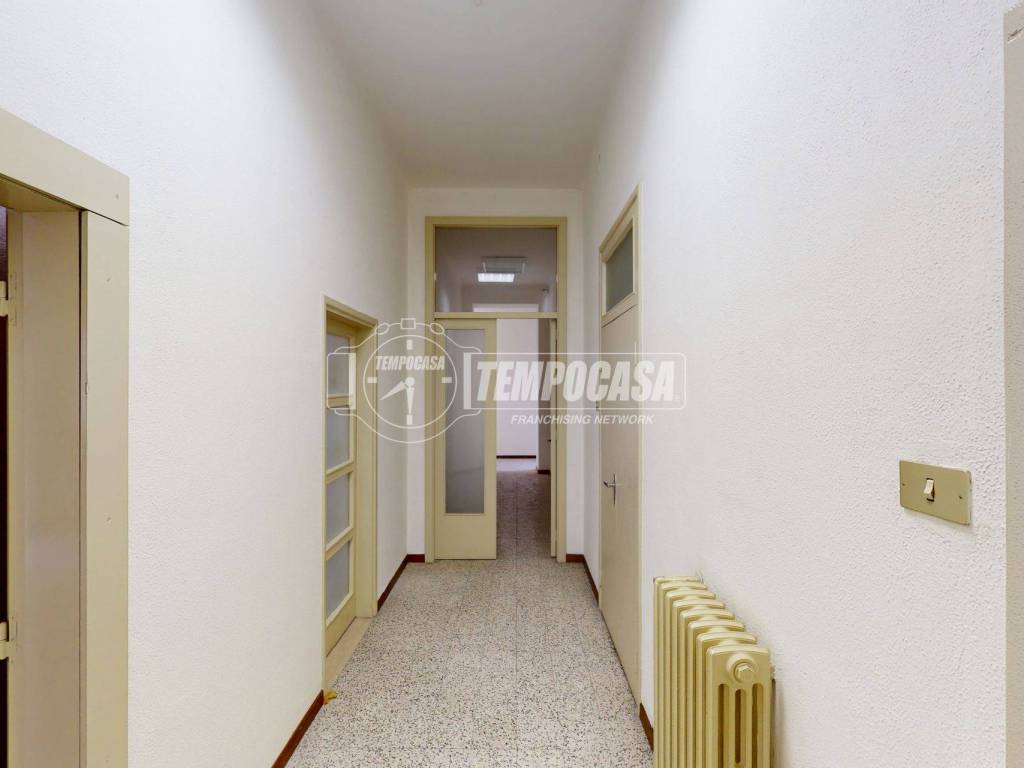 Appartamento a Recanati in Via Roma 32 - Foto 2