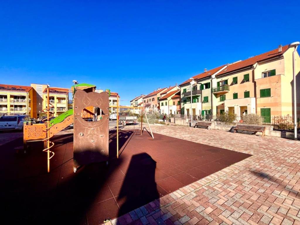 Appartamento a Albenga in Piazza falcone e borsellino, 16 - Foto 2