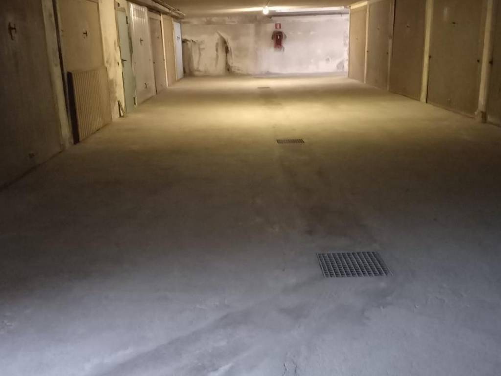 Box / garage a Luino in Viale Don Piero Folli - Foto 2