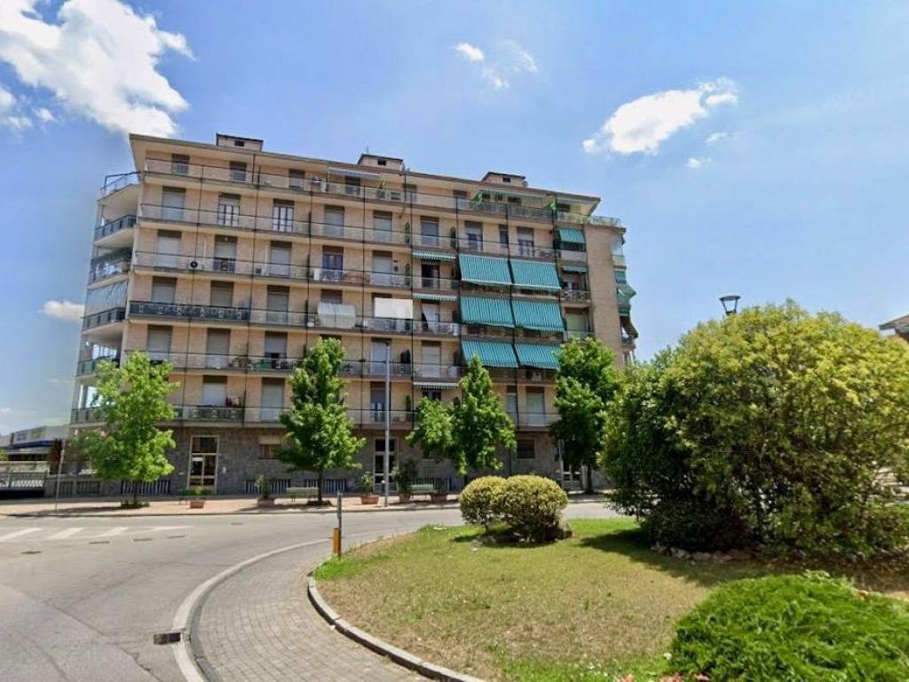 Appartamento a Nichelino in Largo Giuseppe Giusti - Foto 2