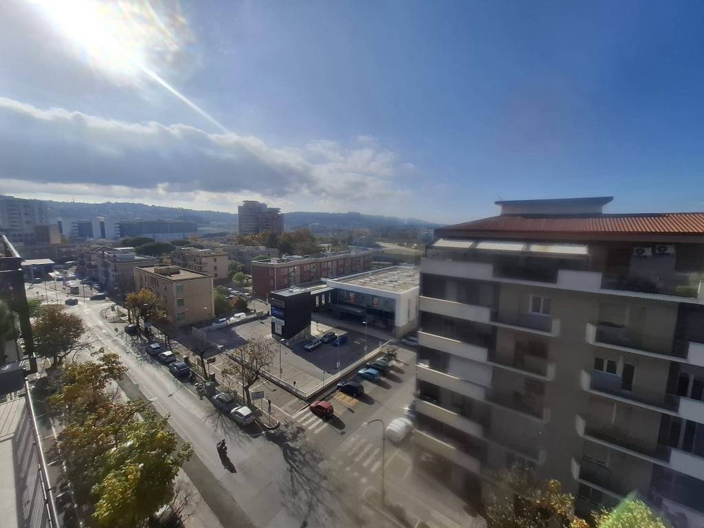 Appartamento a Pescara in Viale Gabriele D'Annunzio, 261 - Foto 2