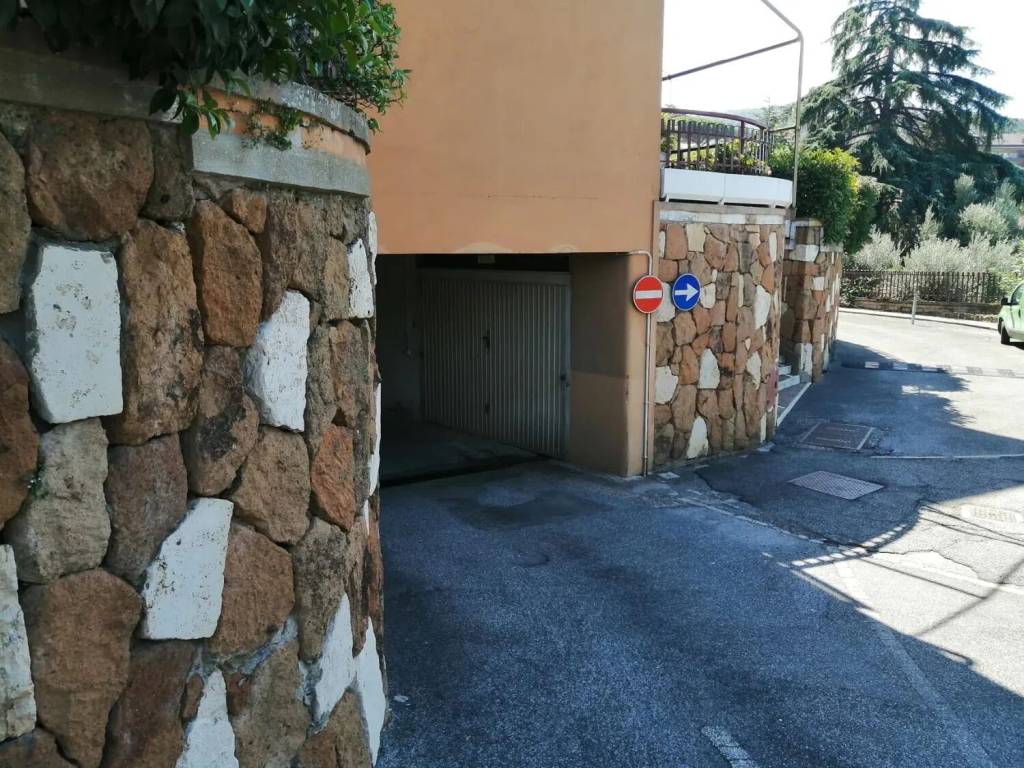 Box / garage a Frascati in Via Coccei, 1 -/A - Foto 2
