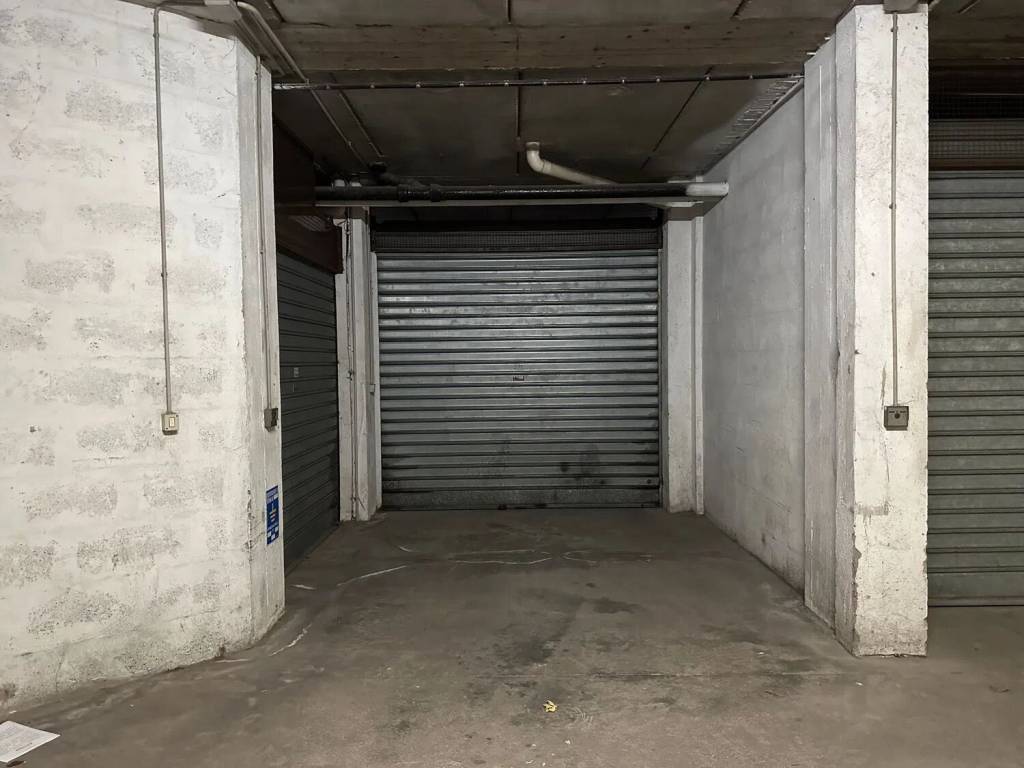 Box / garage a Monte porzio catone in Via Fontana Della Girandola, 22 - Foto 2
