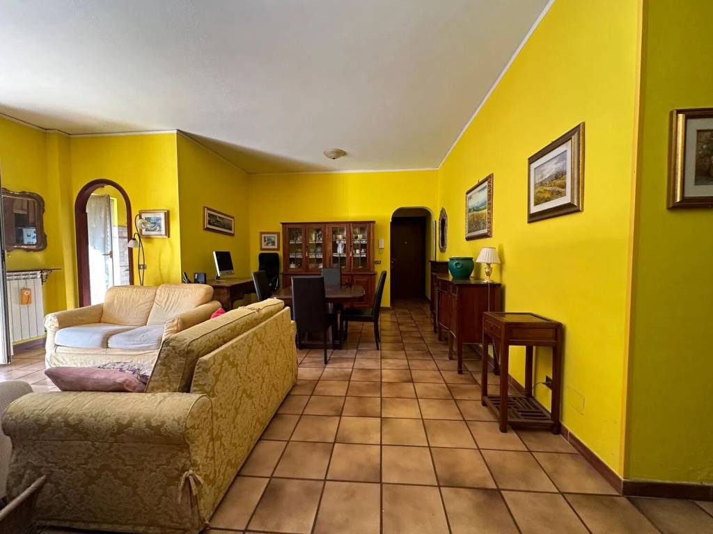 Appartamento a Monte porzio catone in Via Frascati, 94 - Foto 2