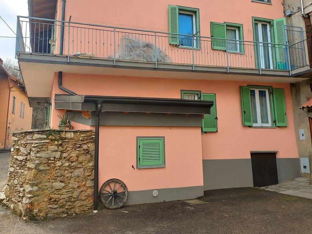 Casa indipendente a Arcisate in Via del Dovese, 7 - Foto 4