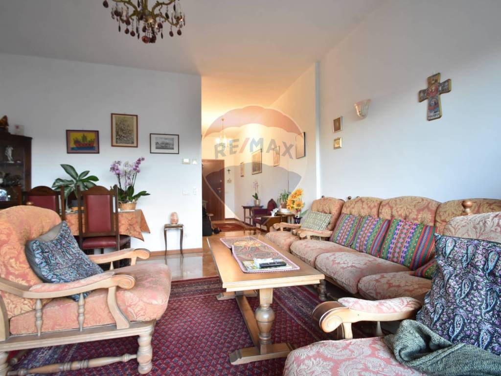Appartamento a Stresa in Via Massimo d' Azeglio, 26 - Foto 2