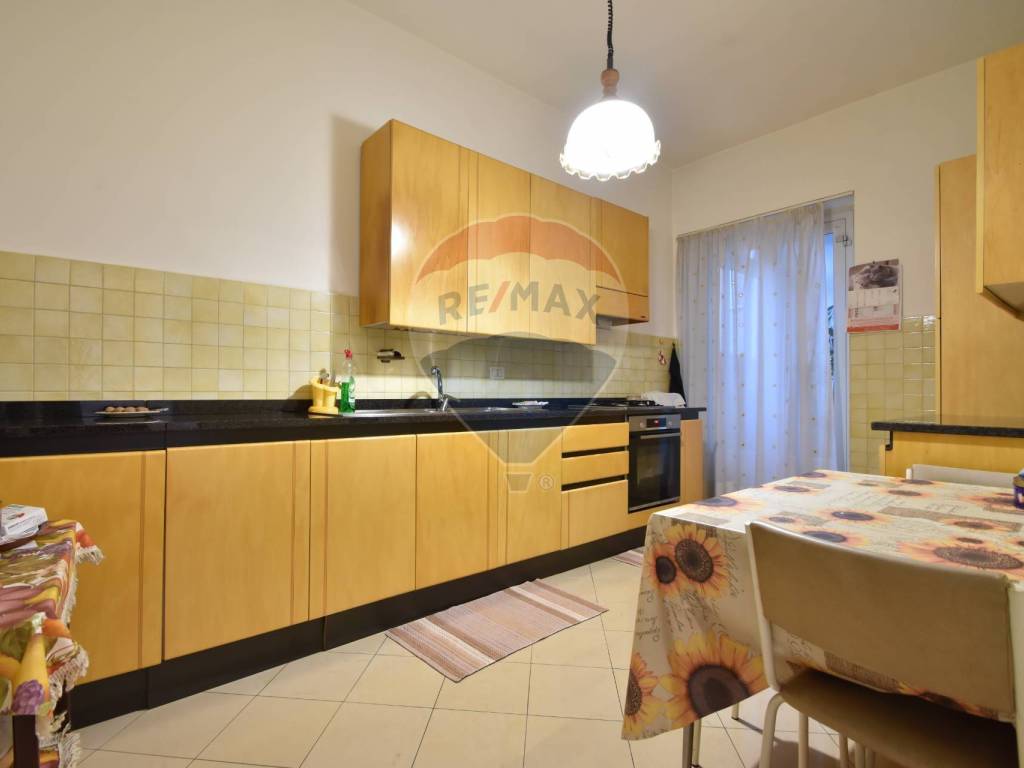 Appartamento a Stresa in Via Massimo d' Azeglio, 26 - Foto 5