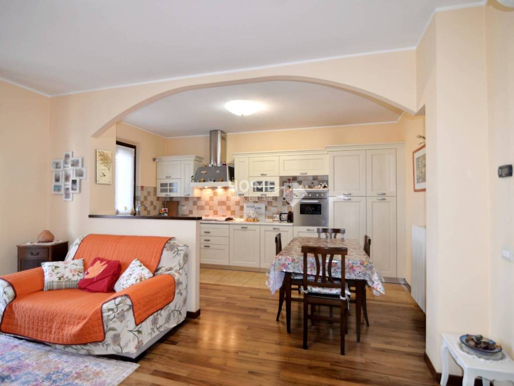 Appartamento a Corridonia in Via Puglia - Foto 4