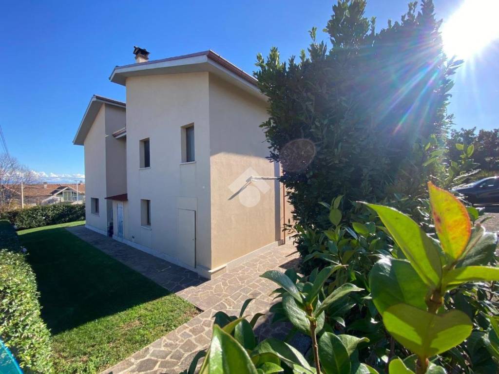 Villa a Fabrica di roma in Via san giorgio, 25 - Foto 4