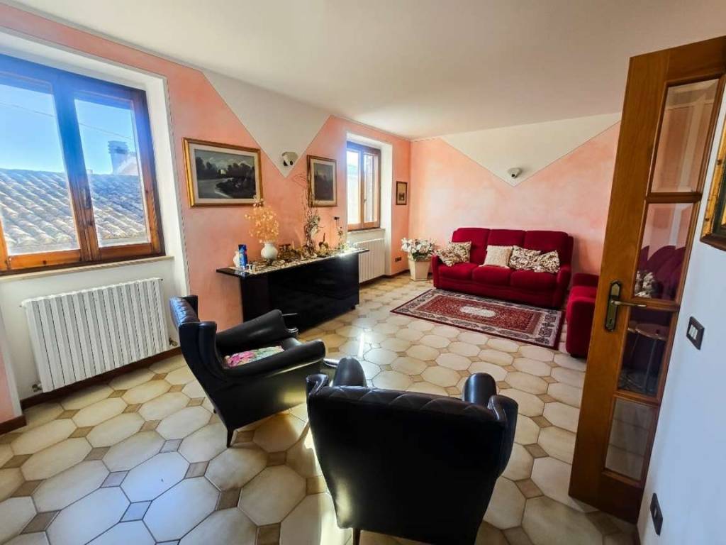 Casa indipendente a Frontino in Corso Giovanni XXIII - Foto 5