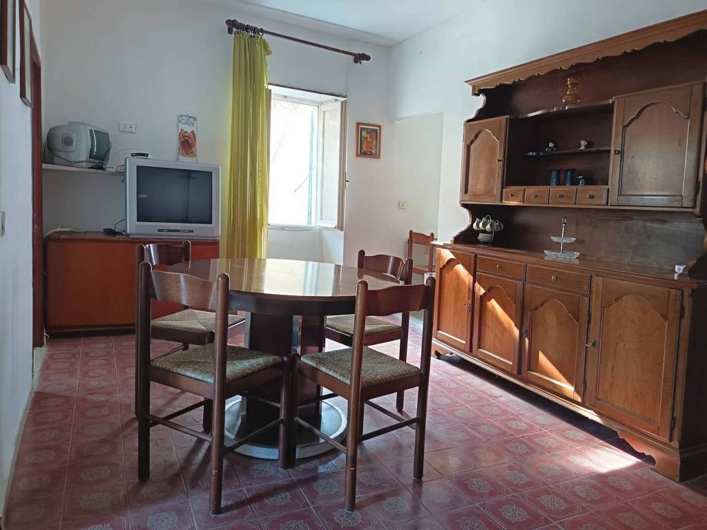 Appartamento a Rezzo in Via Castello - Foto 3