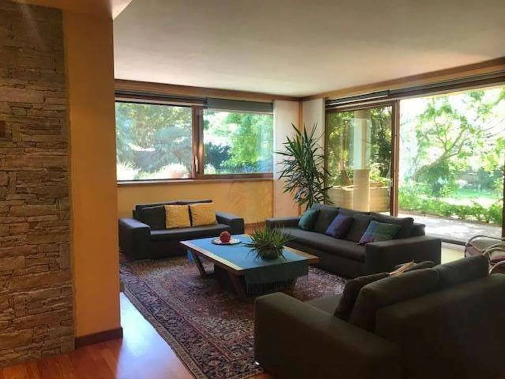 Villa a Cerano in Via 4 Novembre - Foto 3