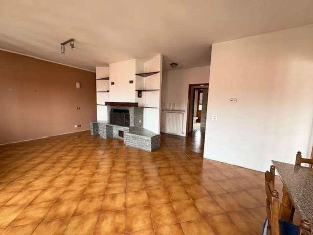 Appartamento a Cameri in Via F. Baracca, 33 - Foto 3