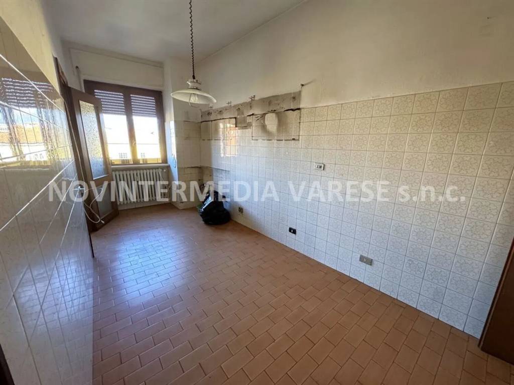 Appartamento a Varese in Via San Michele Arcangelo - Foto 4