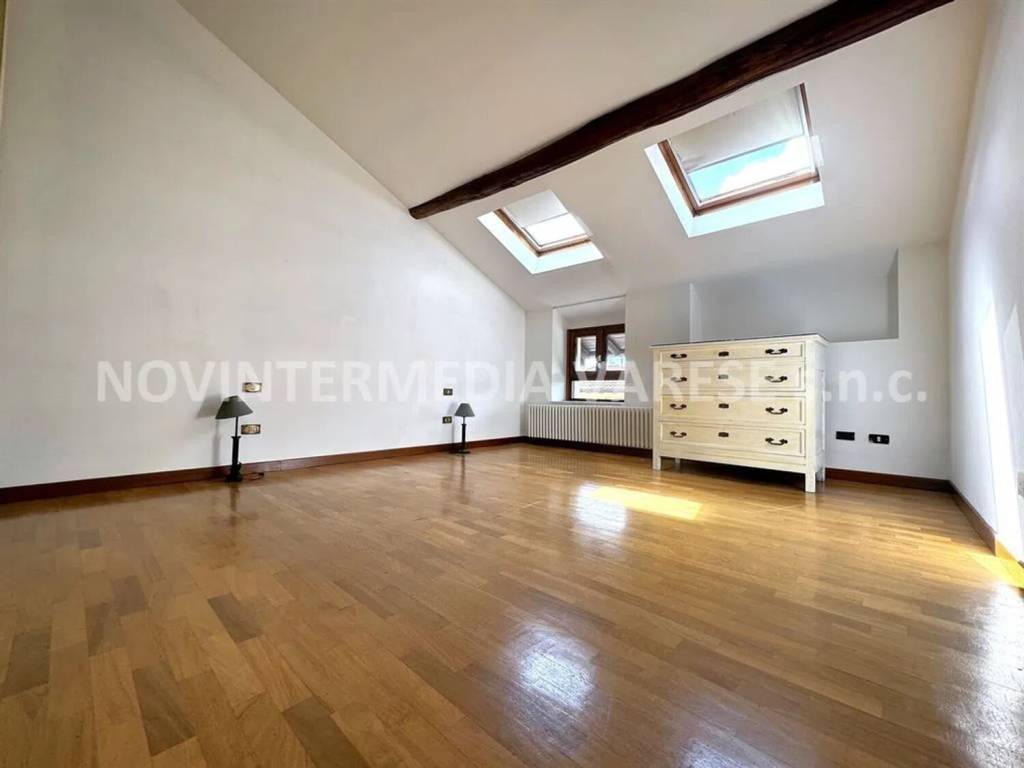 Appartamento a Varese in Via Majella - Foto 2