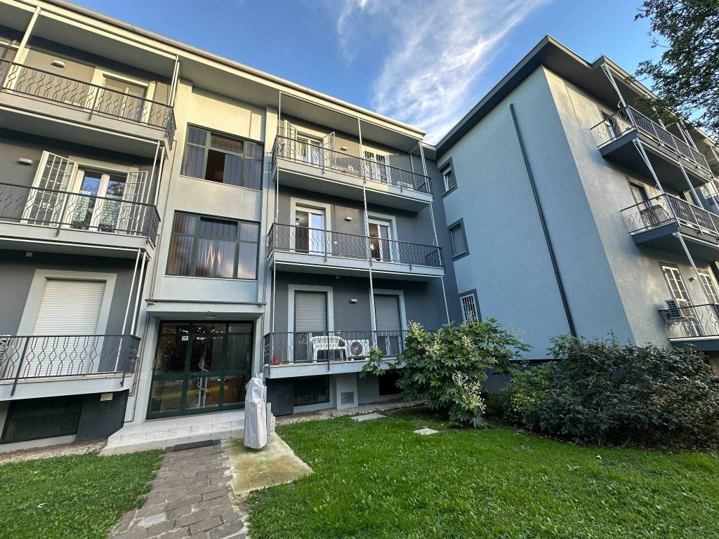 Appartamento a Lomazzo in Via delle Alpi - Foto 2