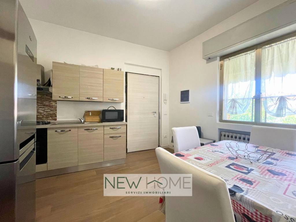 Appartamento a Verona in Via Bartolomeo Giuliari 31A - Foto 2