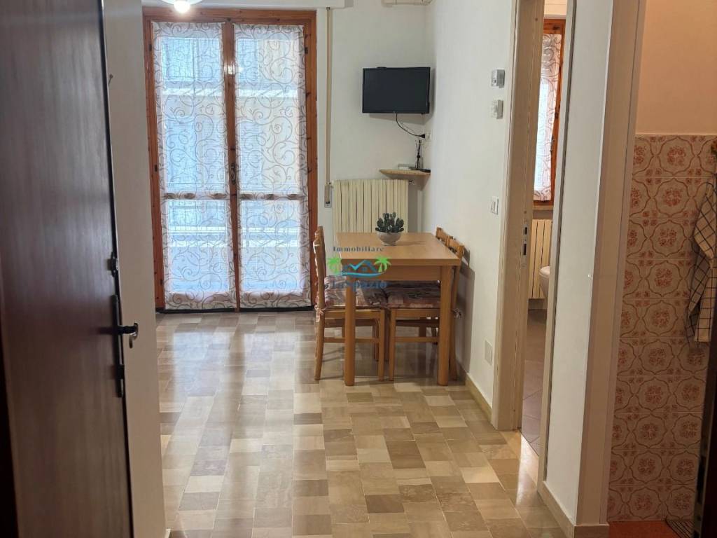 Appartamento a Andora in Via Cristoforo Colombo, 48 - Foto 2