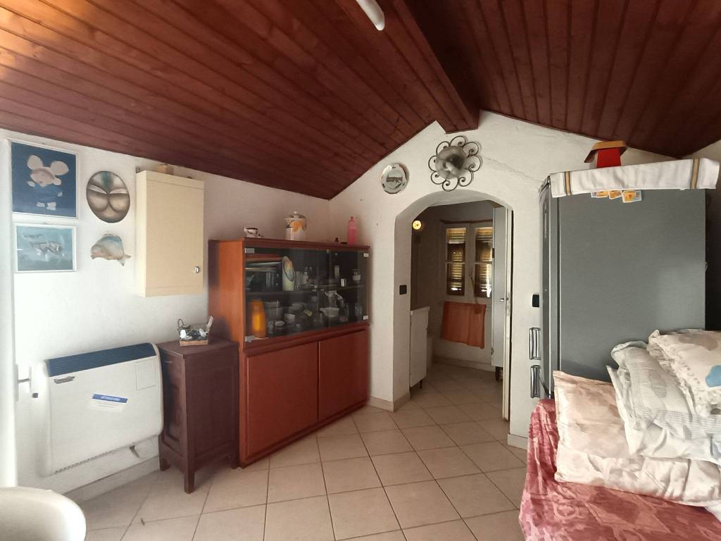 Casa indipendente a Rezzo in Via Castello - Foto 5