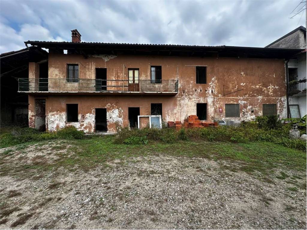 Rustico / casale a Oleggio - Foto 3