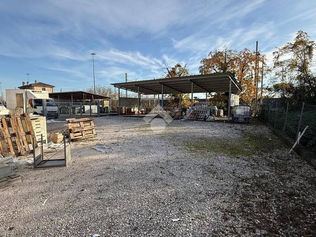 Terreno a Pordenone in V. Udine, 96 - Foto 5