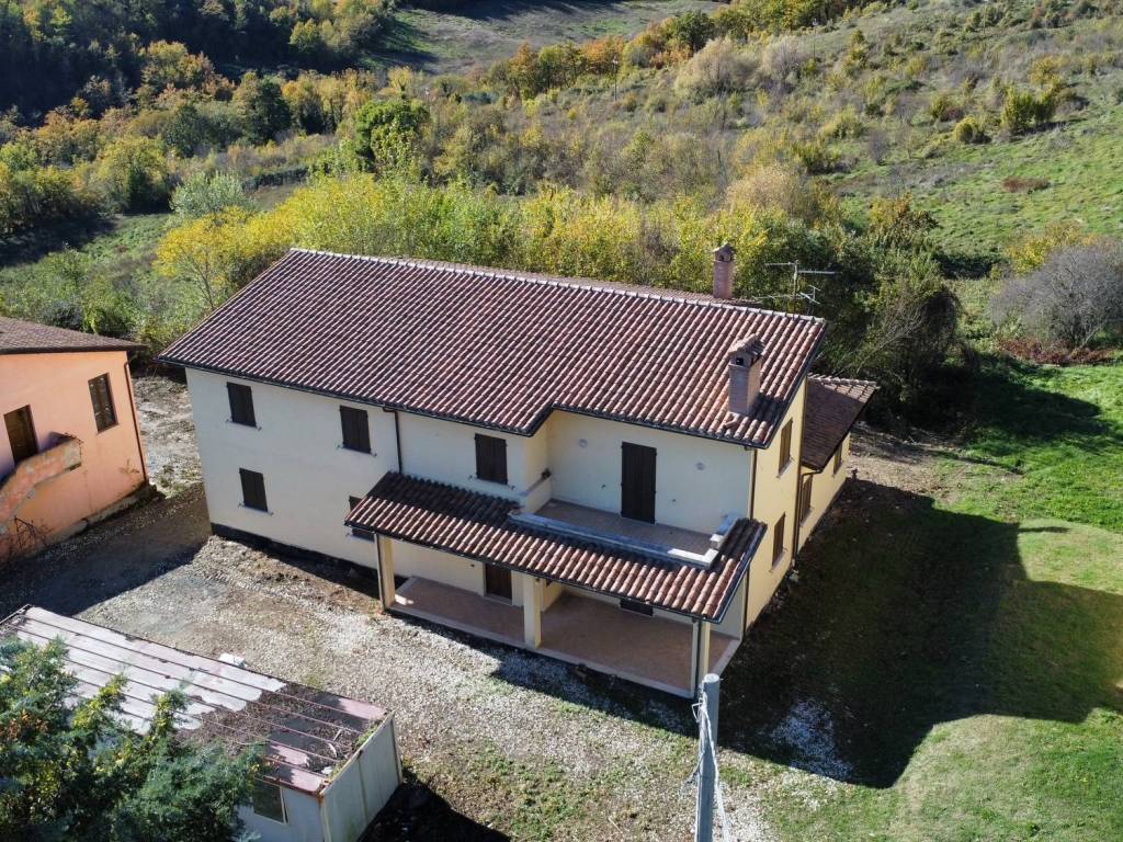 Villa a Nocera umbra in Vocabolo Colsaino - Foto 3