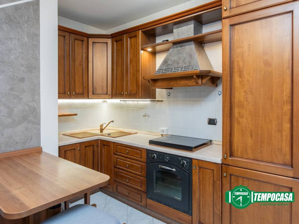 Appartamento a Busto arsizio in Via Avvocato Camillo Tosi, 8 - Foto 4