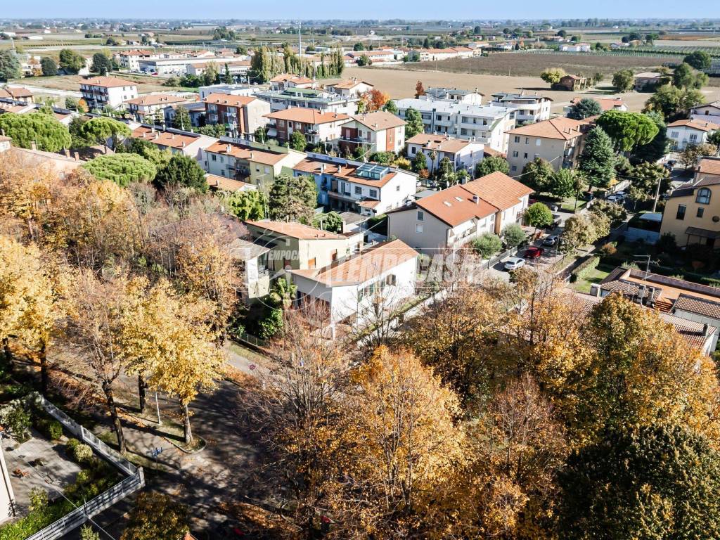 Casa indipendente a Castel bolognese in Viale Fratelli Cairoli 8 - Foto 2
