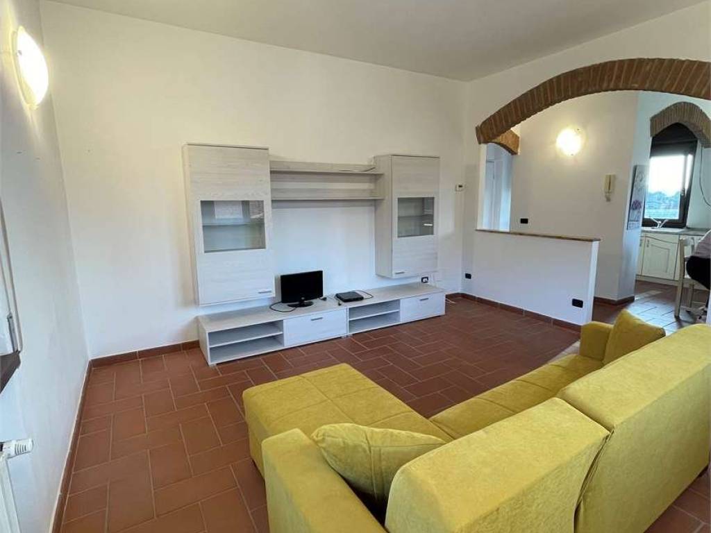 Palazzo / stabile a Gavirate in Via Buzzi, 14 - Foto 2