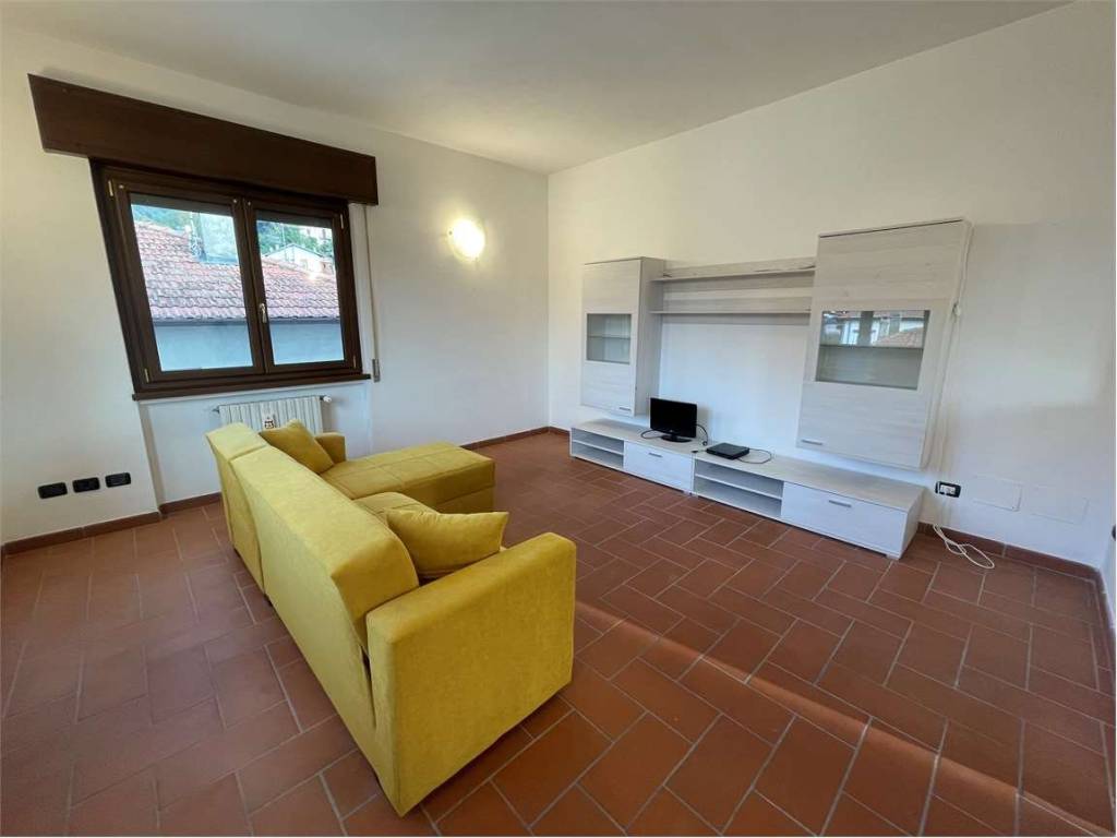 Palazzo / stabile a Gavirate in Via Buzzi, 14 - Foto 5